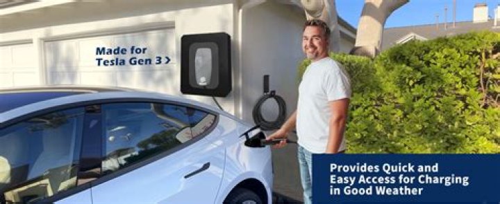 Do Tesla Chargers lock in?
