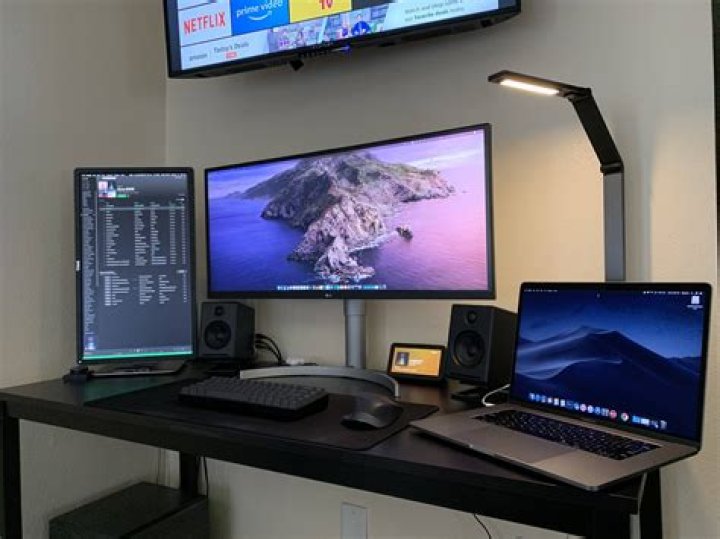 How do I setup dual monitors?