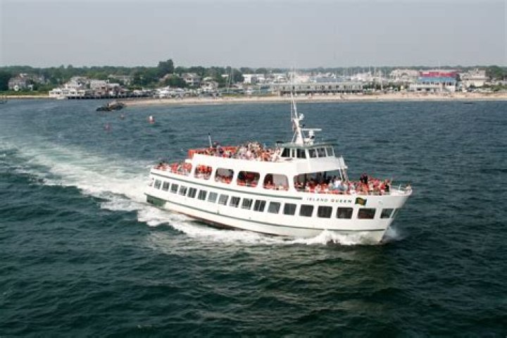 How long is the ferry ride to Marthas?