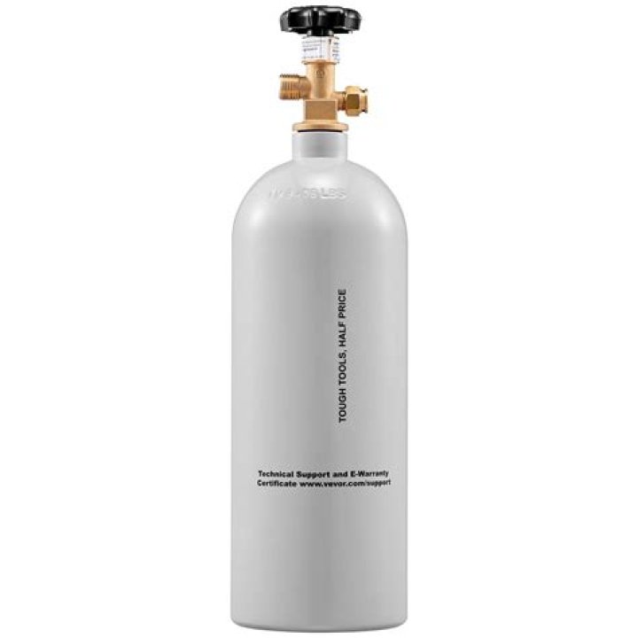 How much PSI does a 5lb CO2 tank hold?