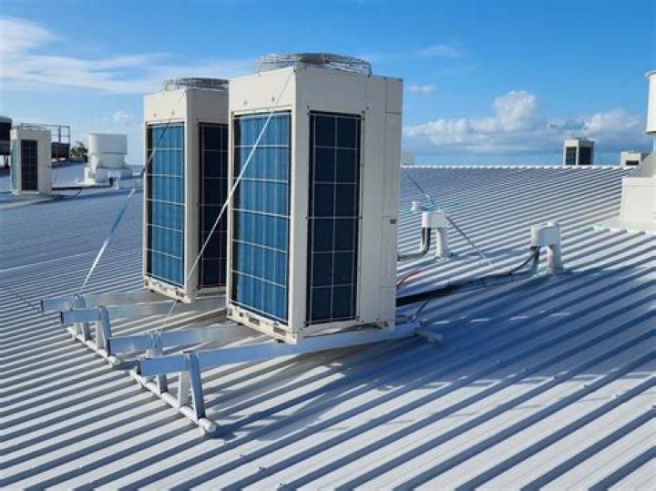 Is it better to have AC unit on roof or ground?