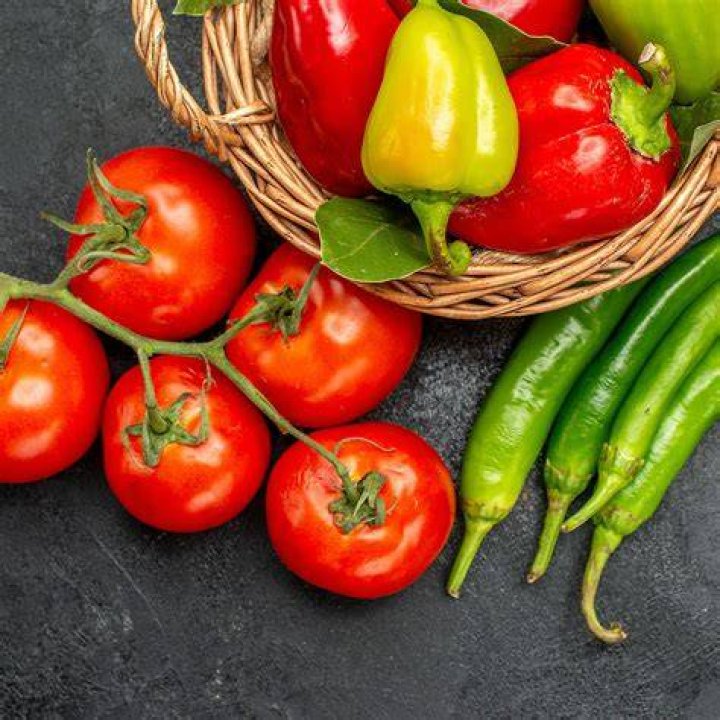 Is lime good for tomatoes and peppers?