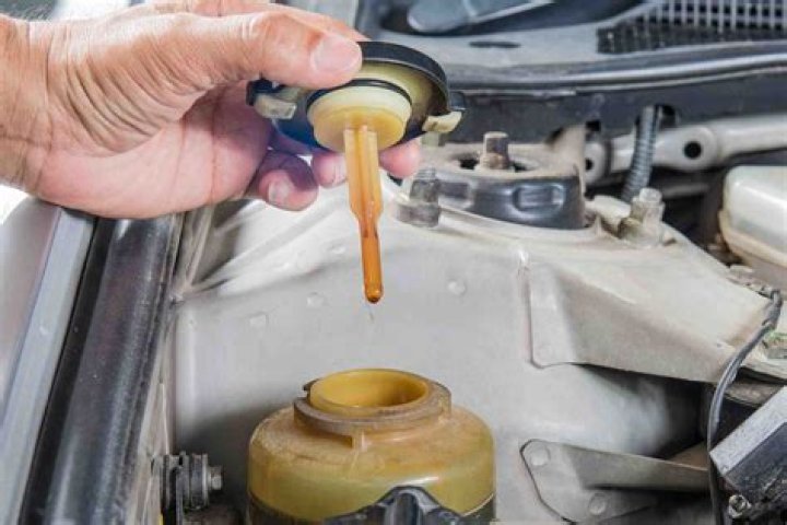 Is power steering fluid same as brake fluid?