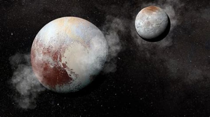 What if Pluto was our moon?