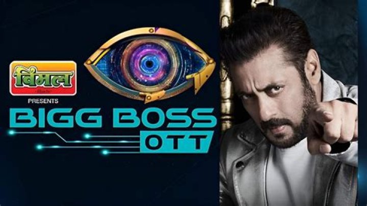 Who took the money bag in Bigg Boss OTT?
